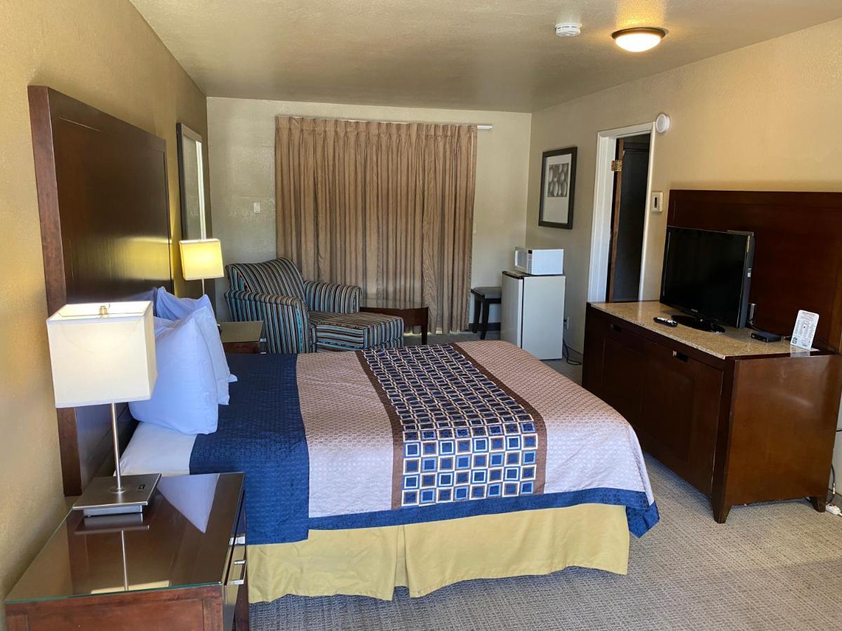 Vino Inn & Suites Atascadero Εξωτερικό φωτογραφία