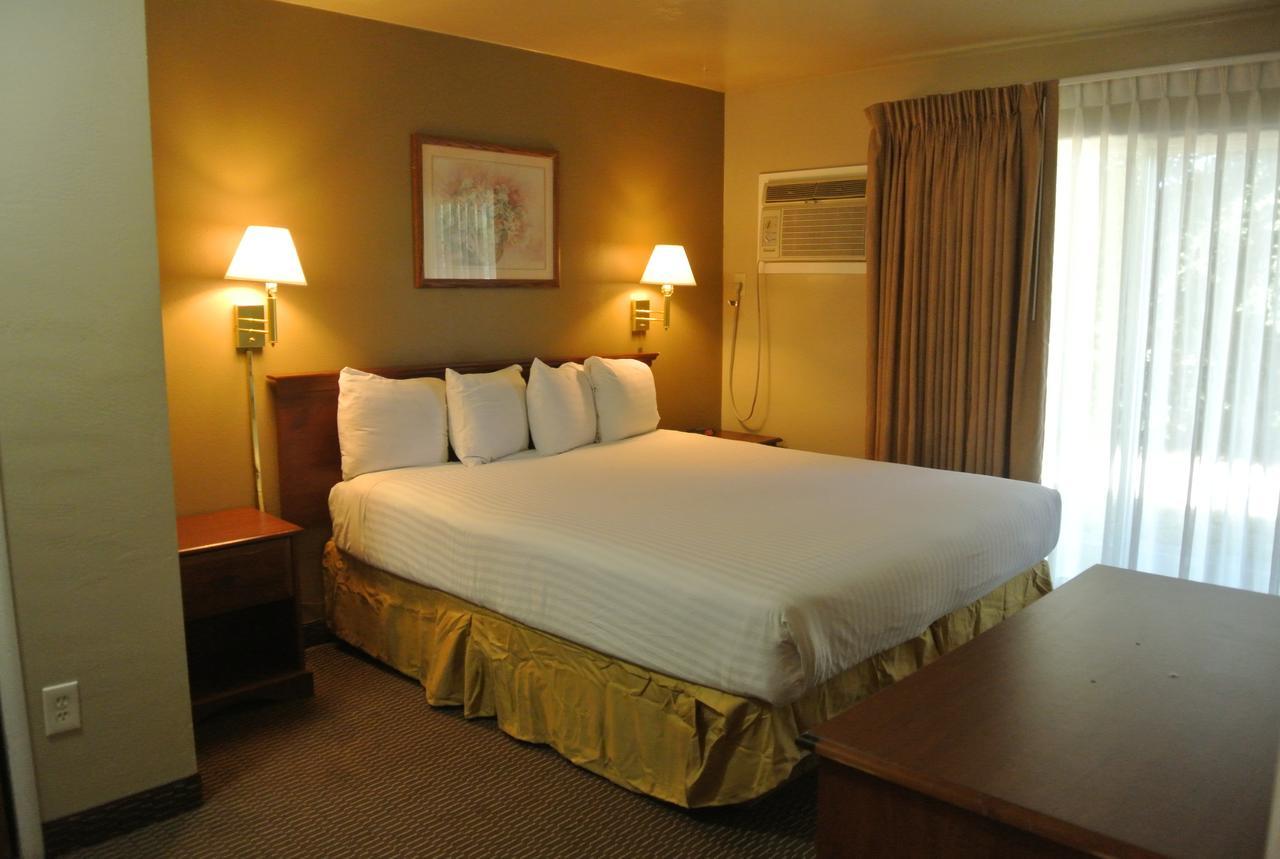 Vino Inn & Suites Atascadero Εξωτερικό φωτογραφία
