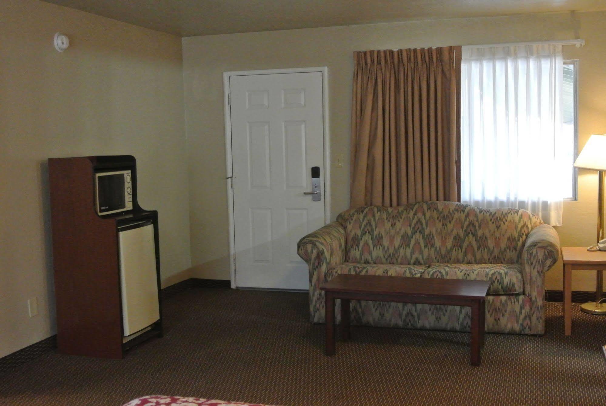 Vino Inn & Suites Atascadero Εξωτερικό φωτογραφία
