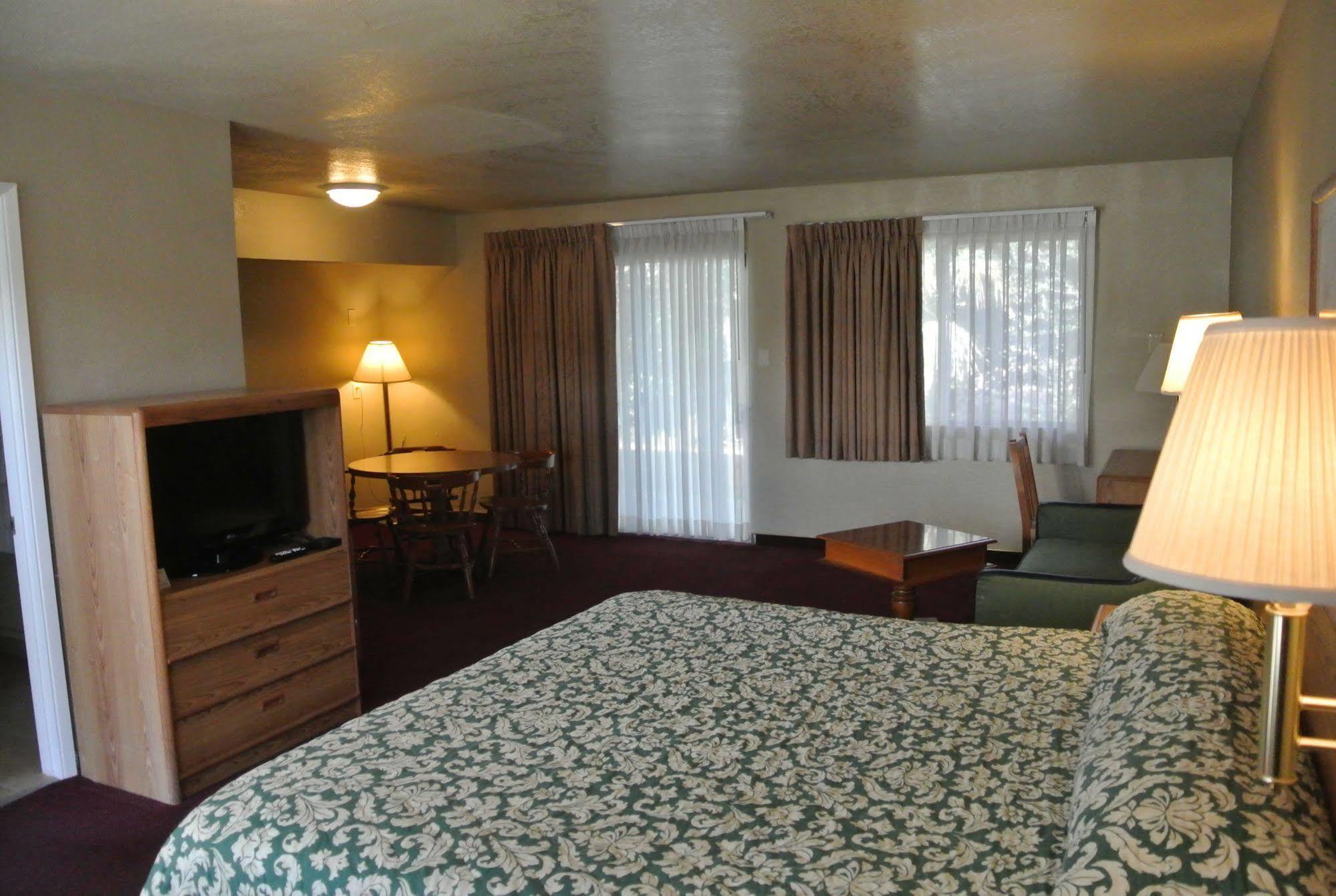 Vino Inn & Suites Atascadero Εξωτερικό φωτογραφία
