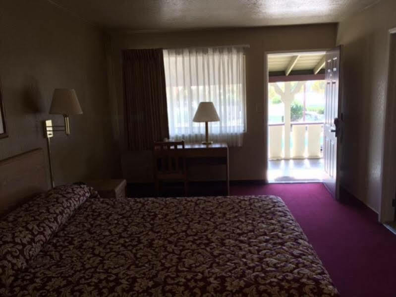 Vino Inn & Suites Atascadero Εξωτερικό φωτογραφία